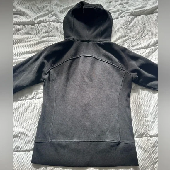 Lululemon full zip Scuba - Picture 5 of 6